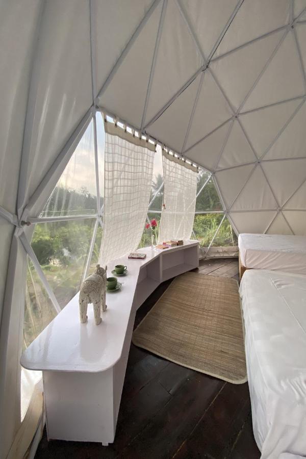 מגלאנג Borobudur Luxury Glamping מראה חיצוני תמונה